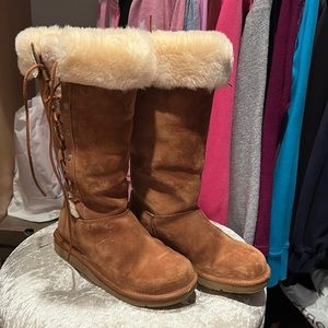 UGG Australia lace up sheepskin boots size 8